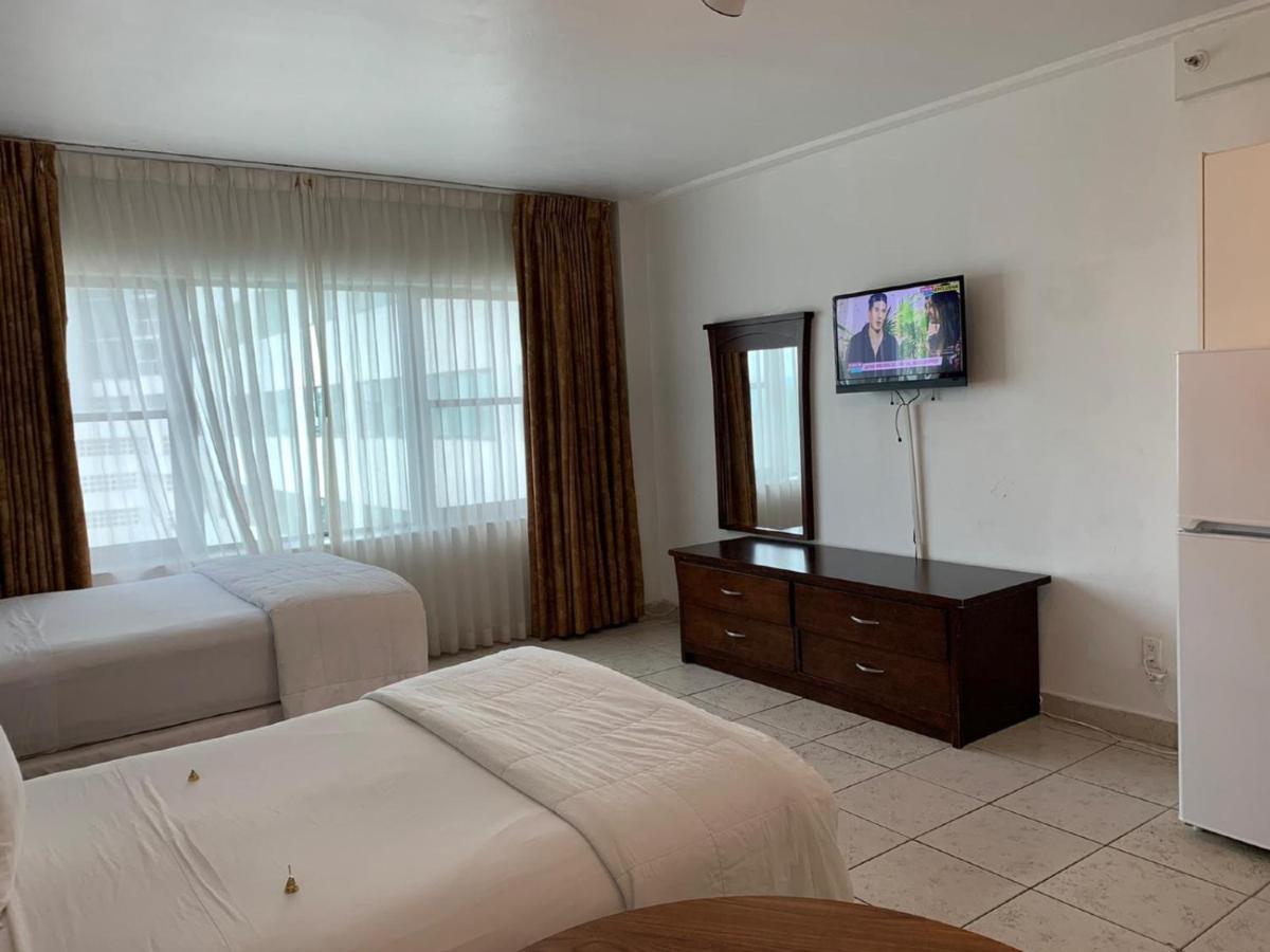 ميامي بيتش Beachfront Studios Casablanca Rentals المظهر الخارجي الصورة